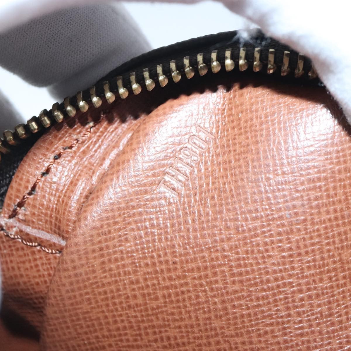 Louis Vuitton Marly Dragonne Brown Canvas Clutch Bag (Pre-Owned) Size ONE SIZE - 19 Thumbnail