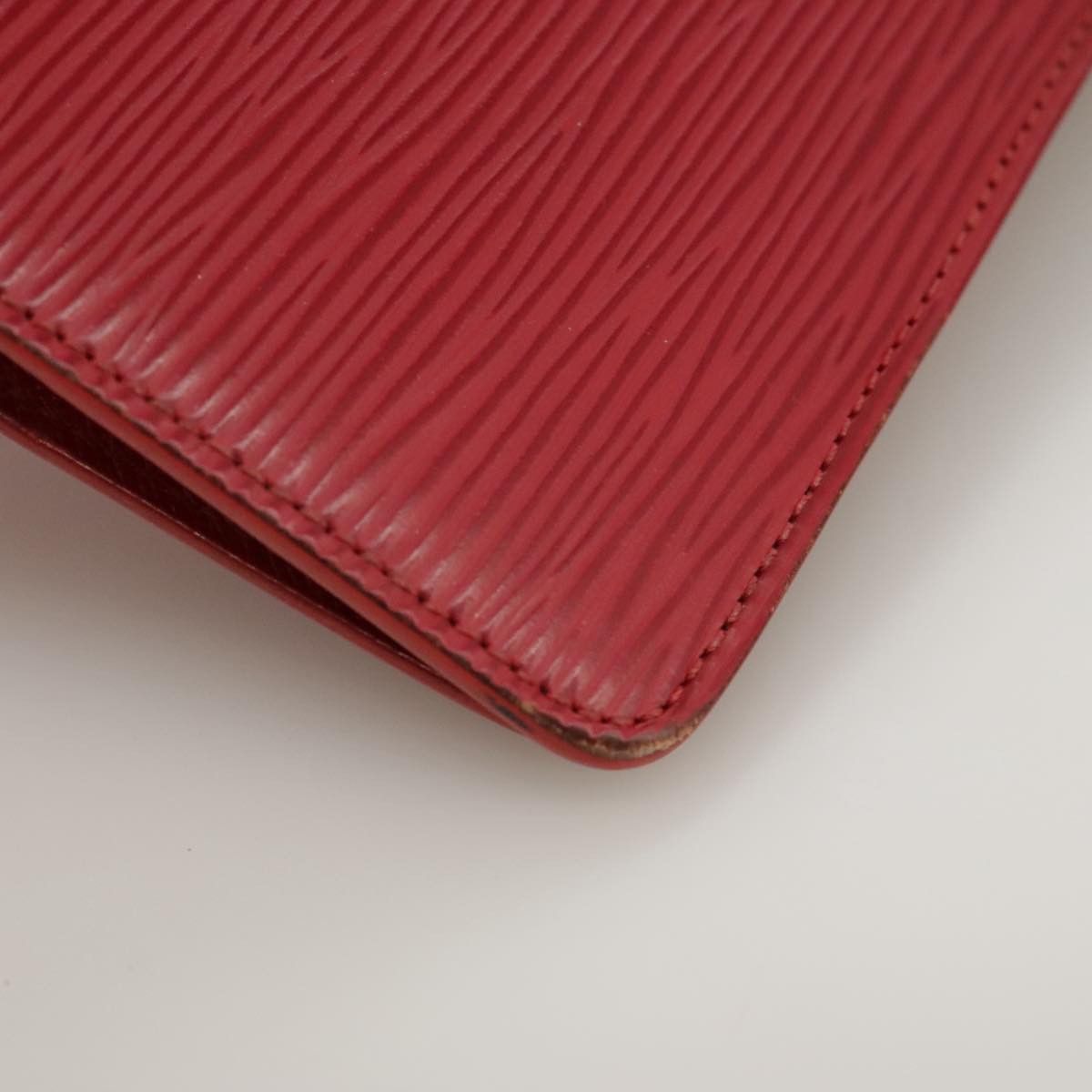 Louis Vuitton Agenda Mm Red Leather Wallet (Pre-Owned) Size ONE SIZE - 9 Thumbnail
