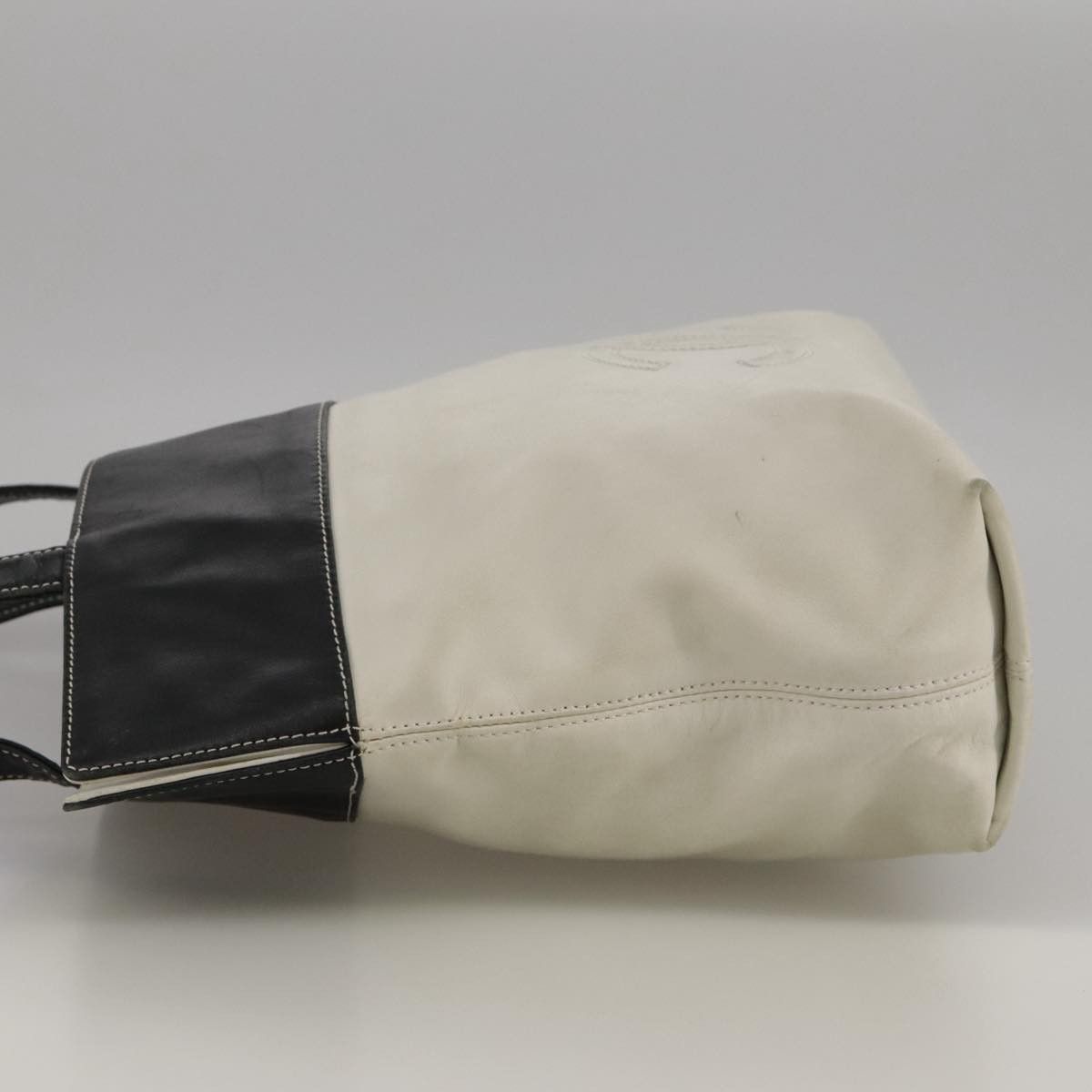 Chanel Logo Cc White Leather Tote Bag (Pre-Owned) Size ONE SIZE - 4 Thumbnail