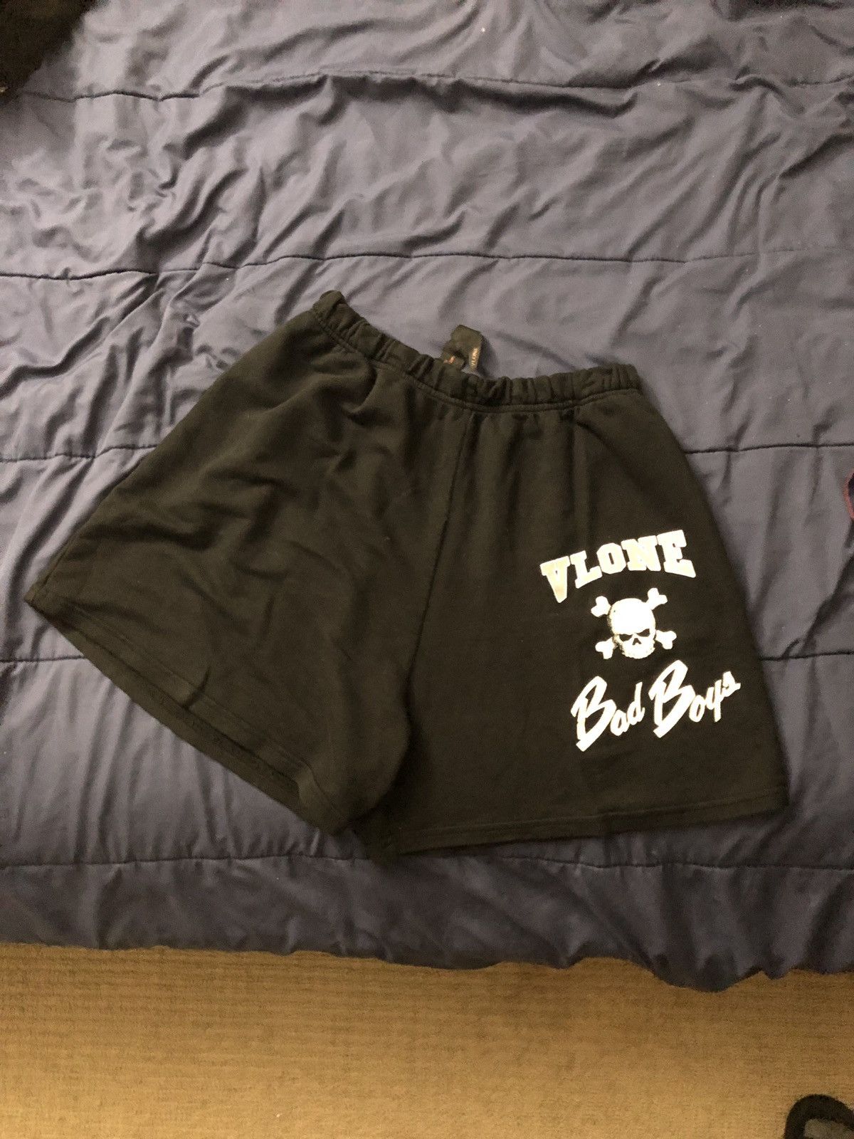 Vlone Vlone Bad Boys Shorts Size US 34 / EU 50 - 1 Thumbnail