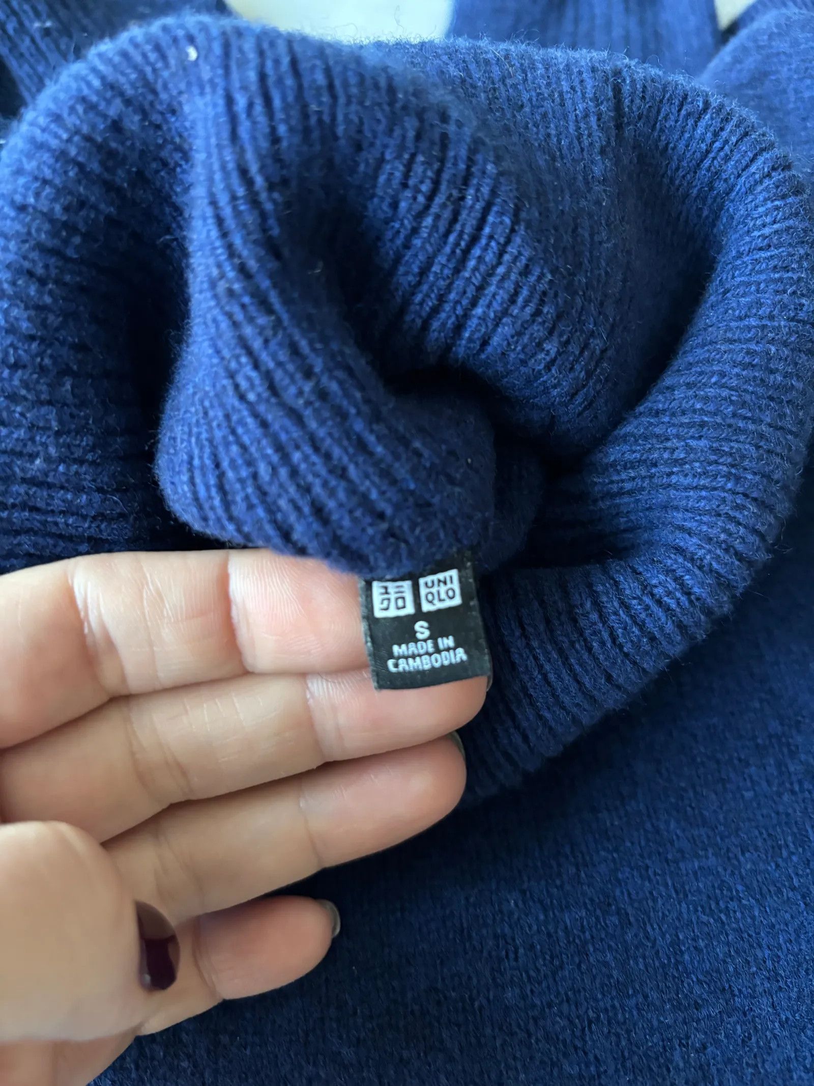 Uniqlo Uniqlo Sweater Size S / US 4 / IT 40 - 2 Thumbnail