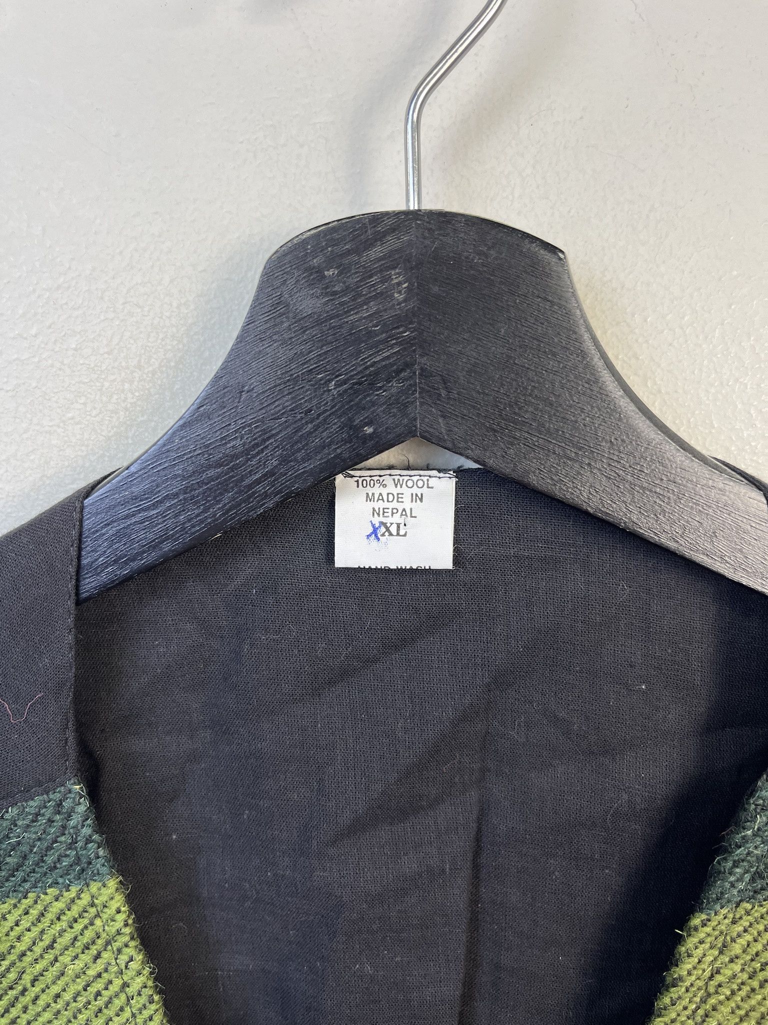 Vintage Vintage Vest 1980s Nepalese Hand Made Green Striped Vest Size XXL Size US XXL / EU 58 / 5 - 2 Thumbnail