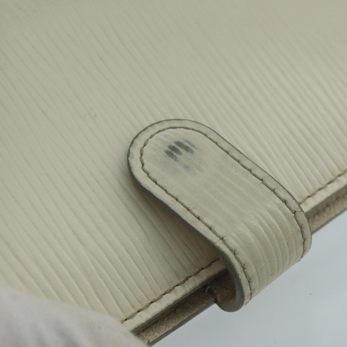 Louis Vuitton Agenda Pm White Leather Wallet (Pre-Owned) Size ONE SIZE - 16 Thumbnail