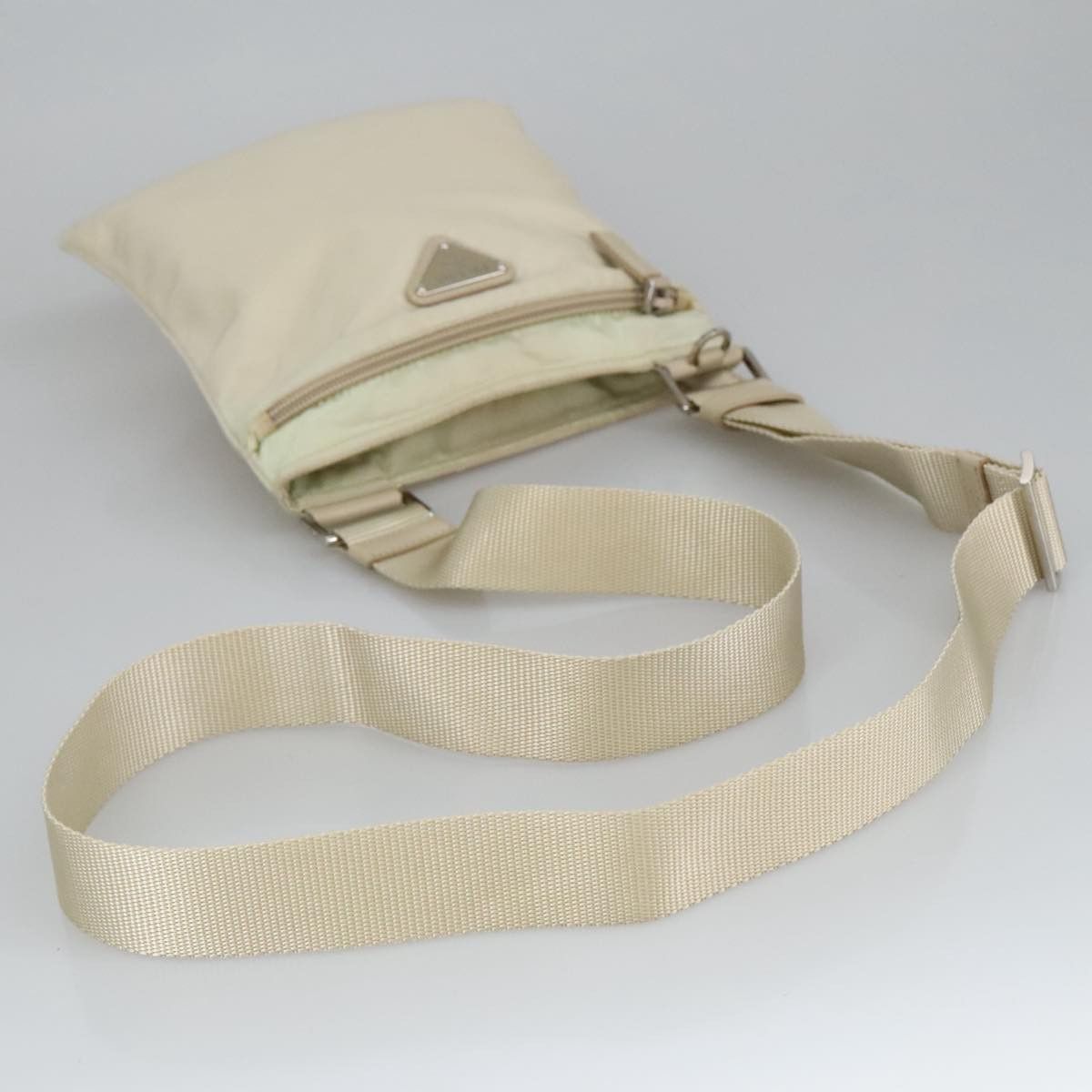 Prada Tessuto Ecru Synthetic Shoulder Bag (Pre-Owned) Size ONE SIZE - 4 Thumbnail