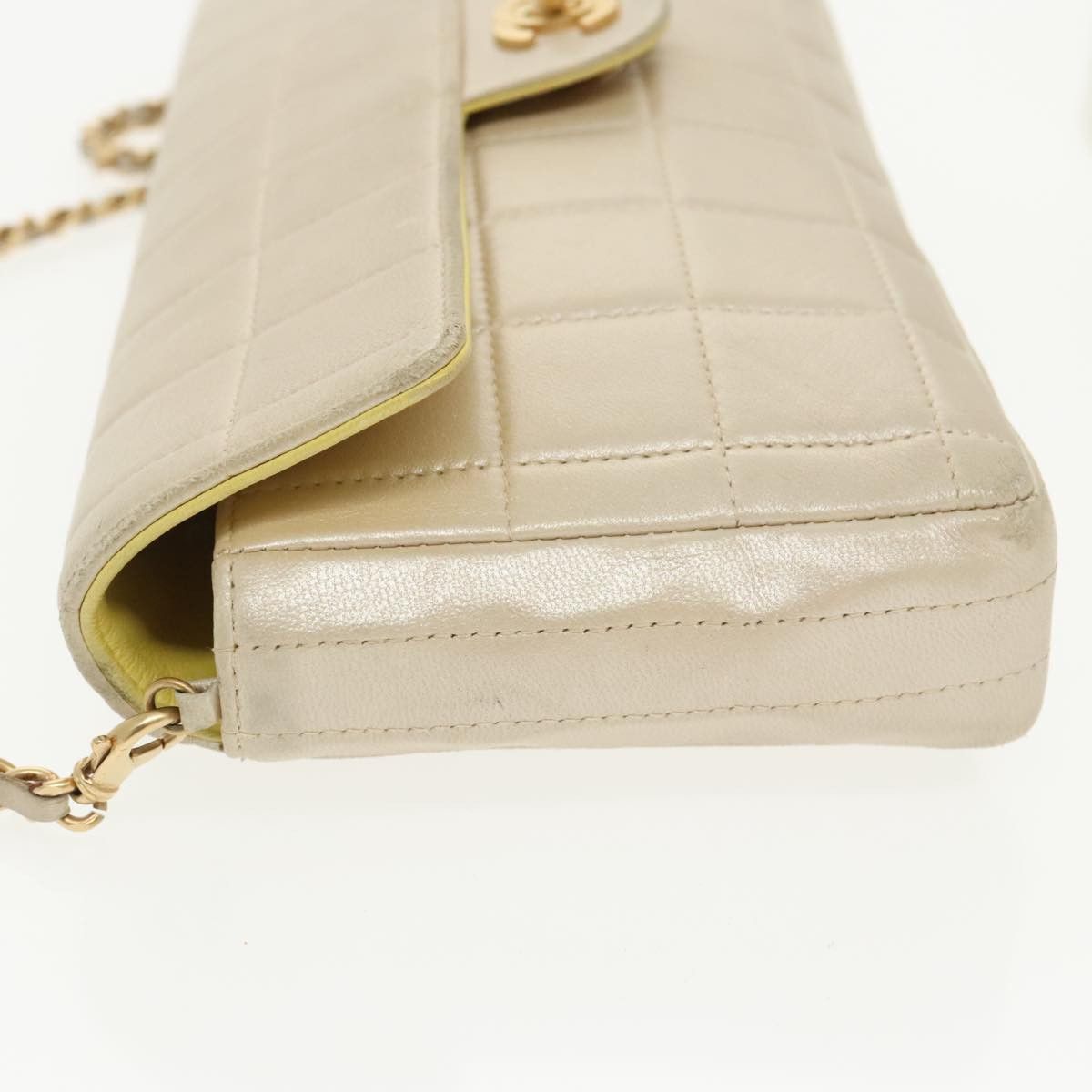 Chanel Chocolate Bar Beige Leather Shoulder Bag (Pre-Owned) Size ONE SIZE - 12 Thumbnail