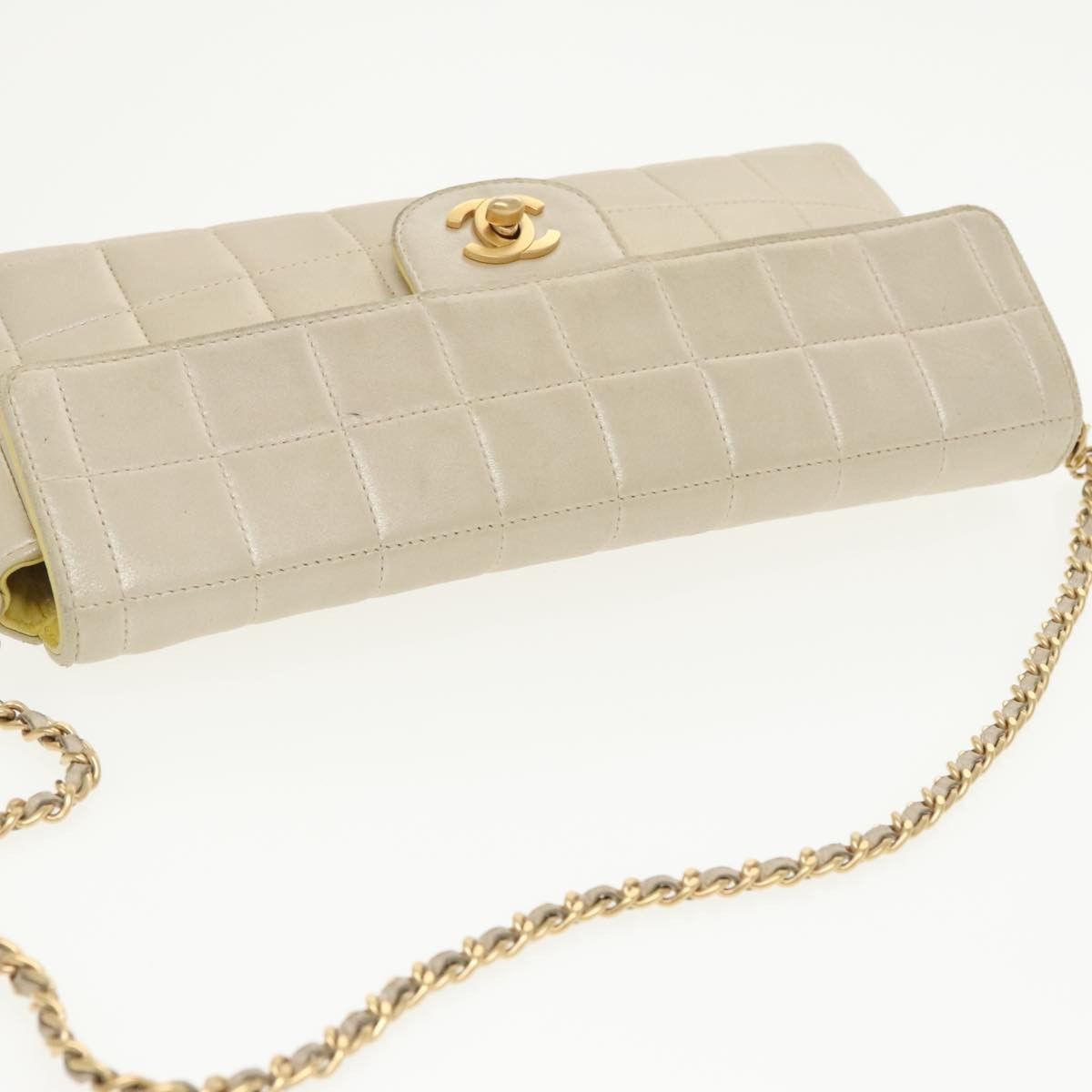 Chanel Chocolate Bar Beige Leather Shoulder Bag (Pre-Owned) Size ONE SIZE - 4 Thumbnail