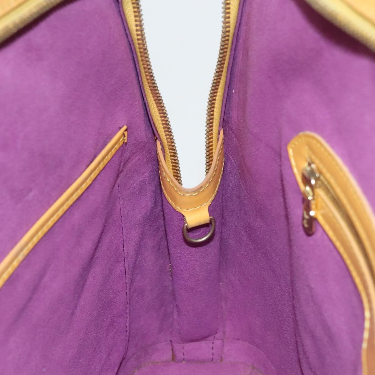 Louis Vuitton Lussac Yellow Leather Shoulder Bag (Pre-Owned) Size ONE SIZE - 19 Thumbnail