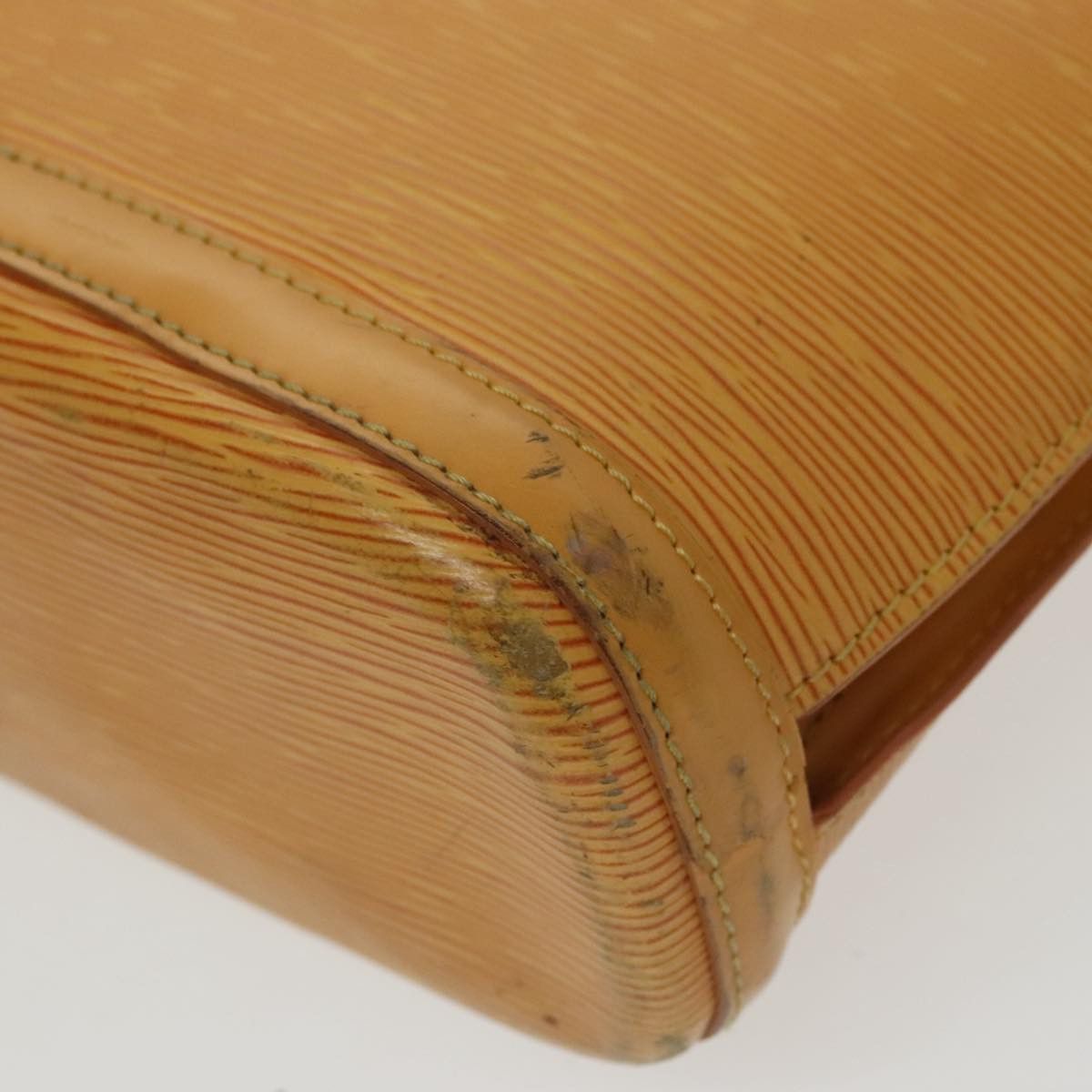 Louis Vuitton Lussac Yellow Leather Shoulder Bag (Pre-Owned) Size ONE SIZE - 9 Thumbnail