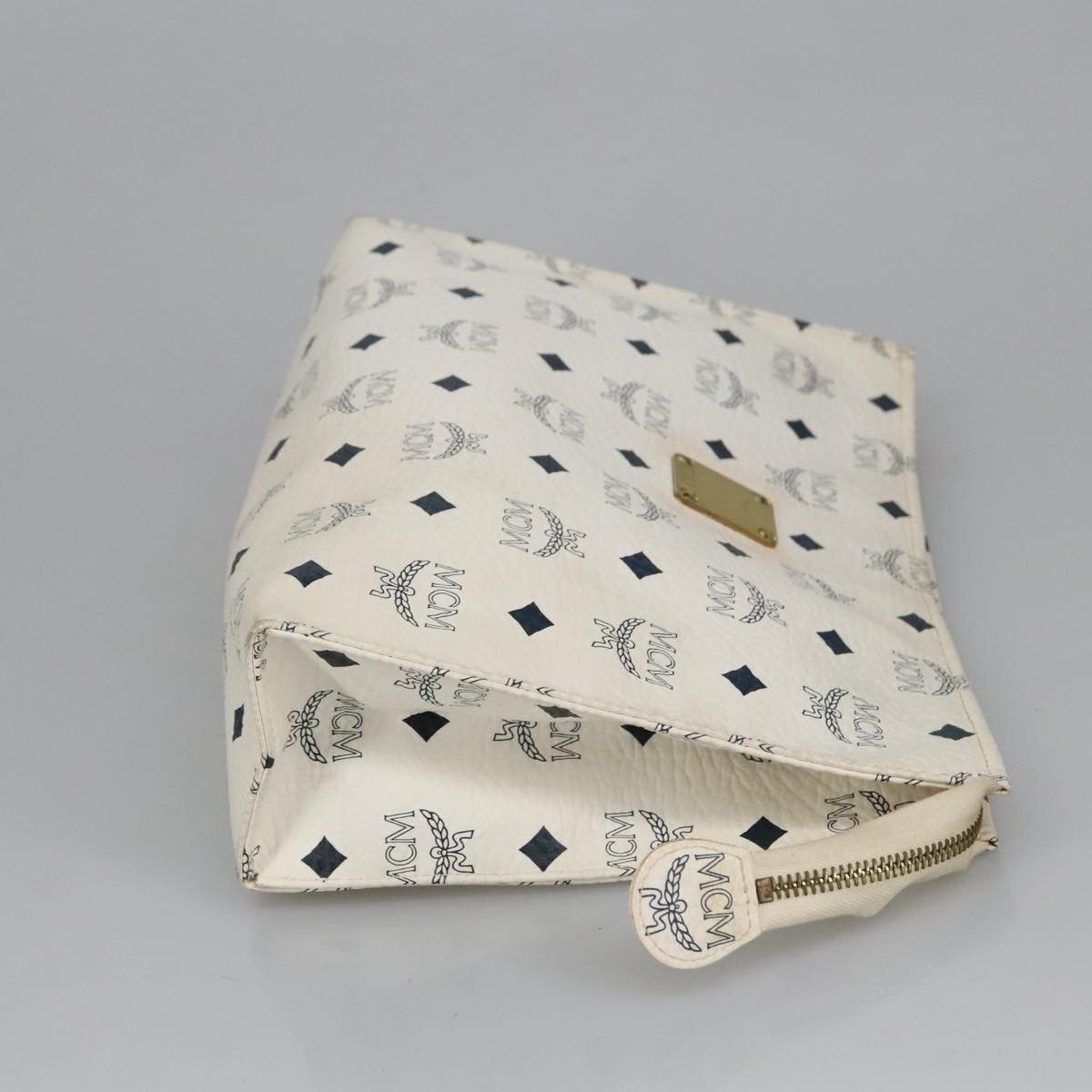MCM Visetos White Canvas Clutch Bag (Pre-Owned) Size ONE SIZE - 3 Thumbnail