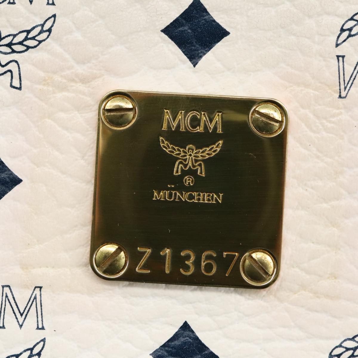 MCM Visetos White Canvas Clutch Bag (Pre-Owned) Size ONE SIZE - 16 Thumbnail