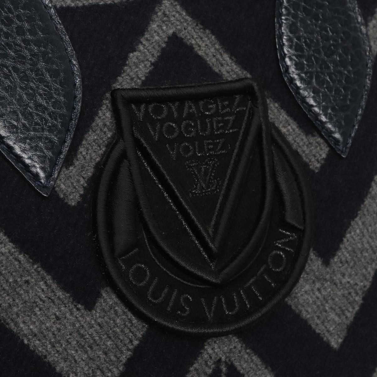 Louis Vuitton Cabas Navy Wool Handbag (Pre-Owned) Size ONE SIZE - 19 Thumbnail