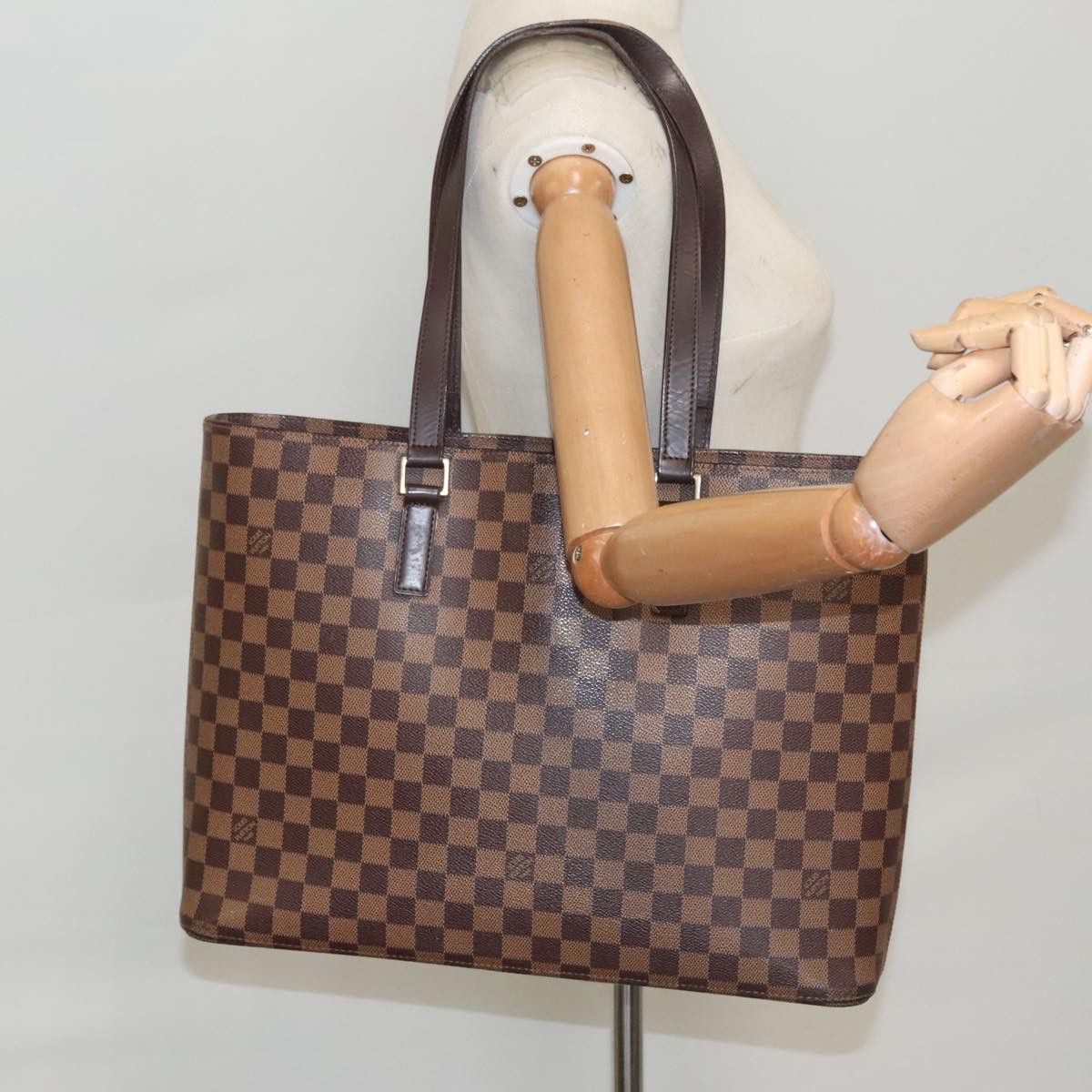 Louis Vuitton Luco Brown Canvas Tote Bag (Pre-Owned) Size ONE SIZE - 11 Thumbnail