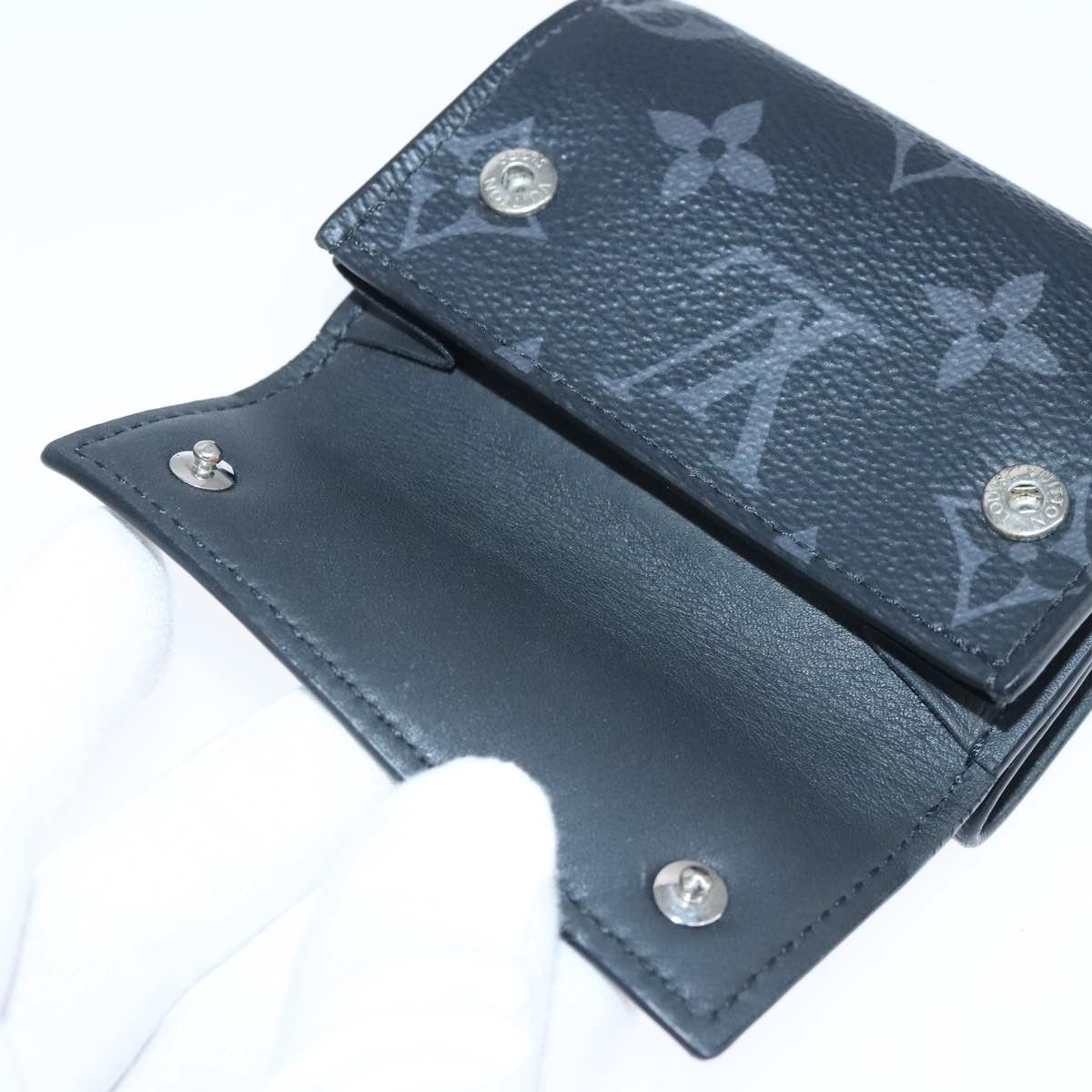 Louis Vuitton Discovery Grey Canvas Wallet (Pre-Owned) Size ONE SIZE - 11 Thumbnail