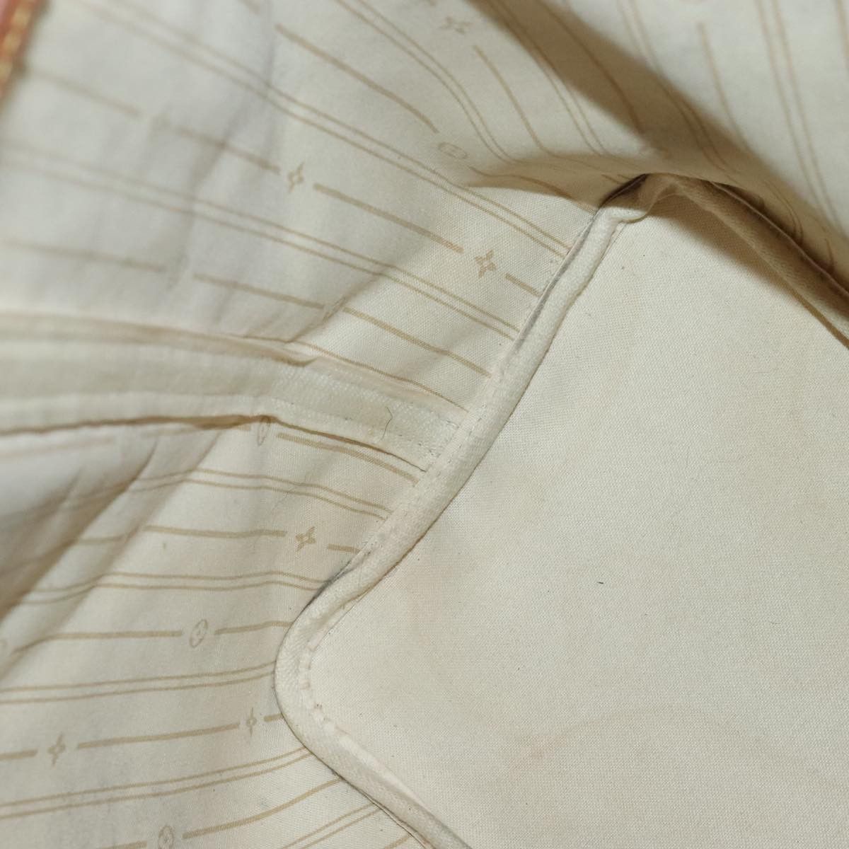 Louis Vuitton Neverfull Gm White Canvas Tote Bag (Pre-Owned) Size ONE SIZE - 17 Thumbnail
