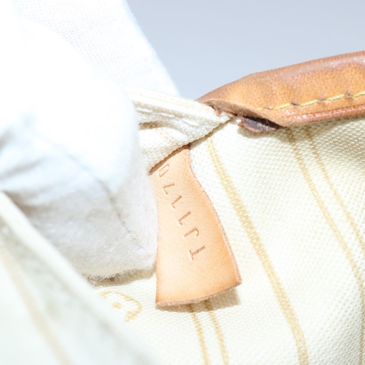 Louis Vuitton Neverfull Gm White Canvas Tote Bag (Pre-Owned) Size ONE SIZE - 13 Thumbnail