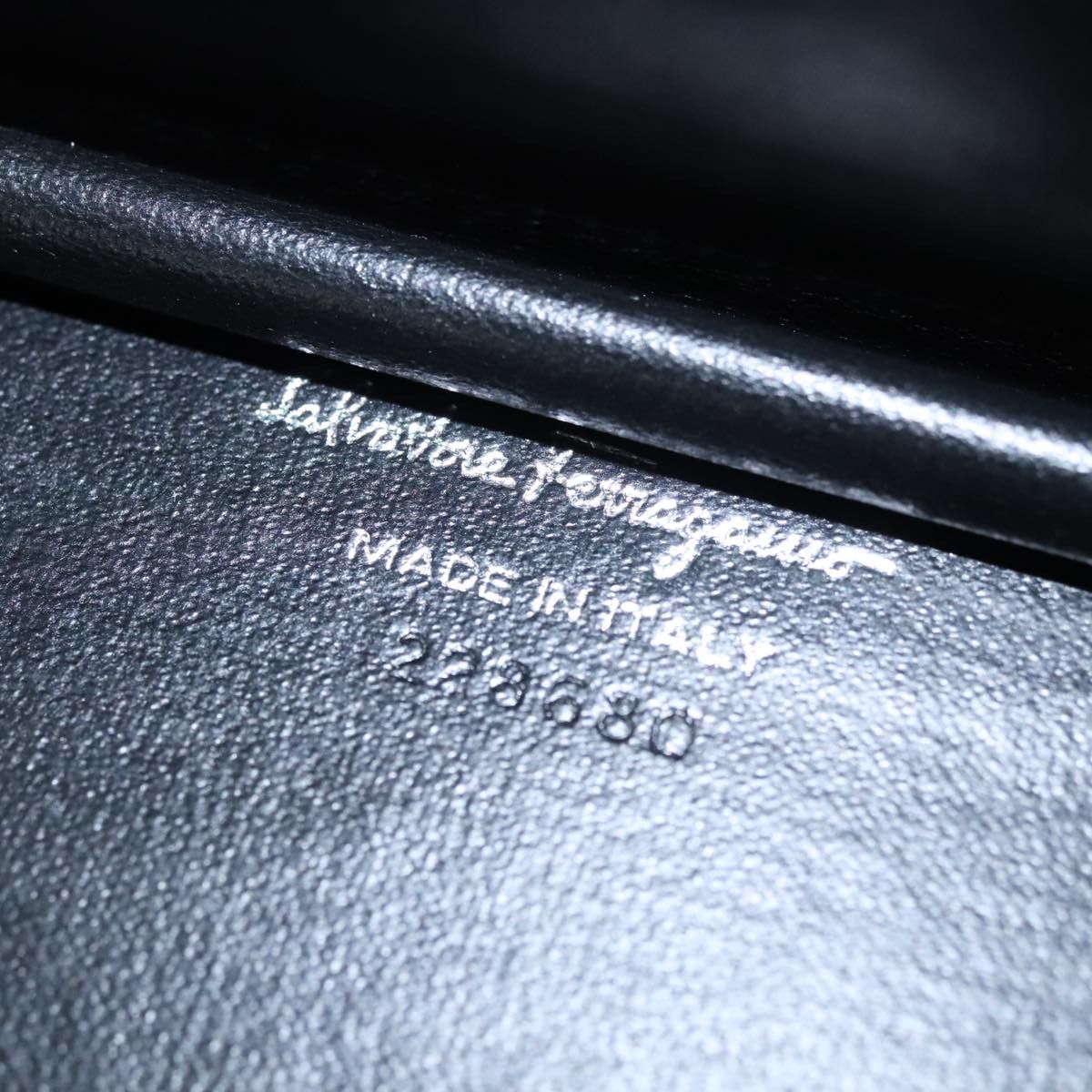 Salvatore Ferragamo Gancini Black Leather Clutch Bag (Pre-Owned) Size ONE SIZE - 15 Thumbnail