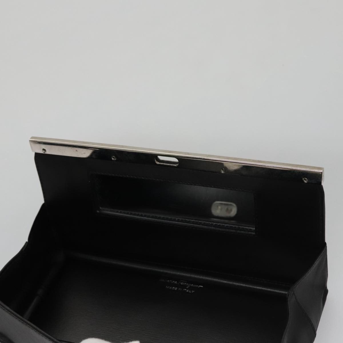 Salvatore Ferragamo Gancini Black Leather Clutch Bag (Pre-Owned) Size ONE SIZE - 13 Thumbnail