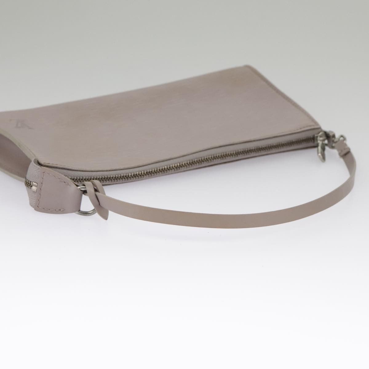 Louis Vuitton Pochette Accessoire Grey Leather Clutch Bag (Pre-Owned) Size ONE SIZE - 5 Thumbnail