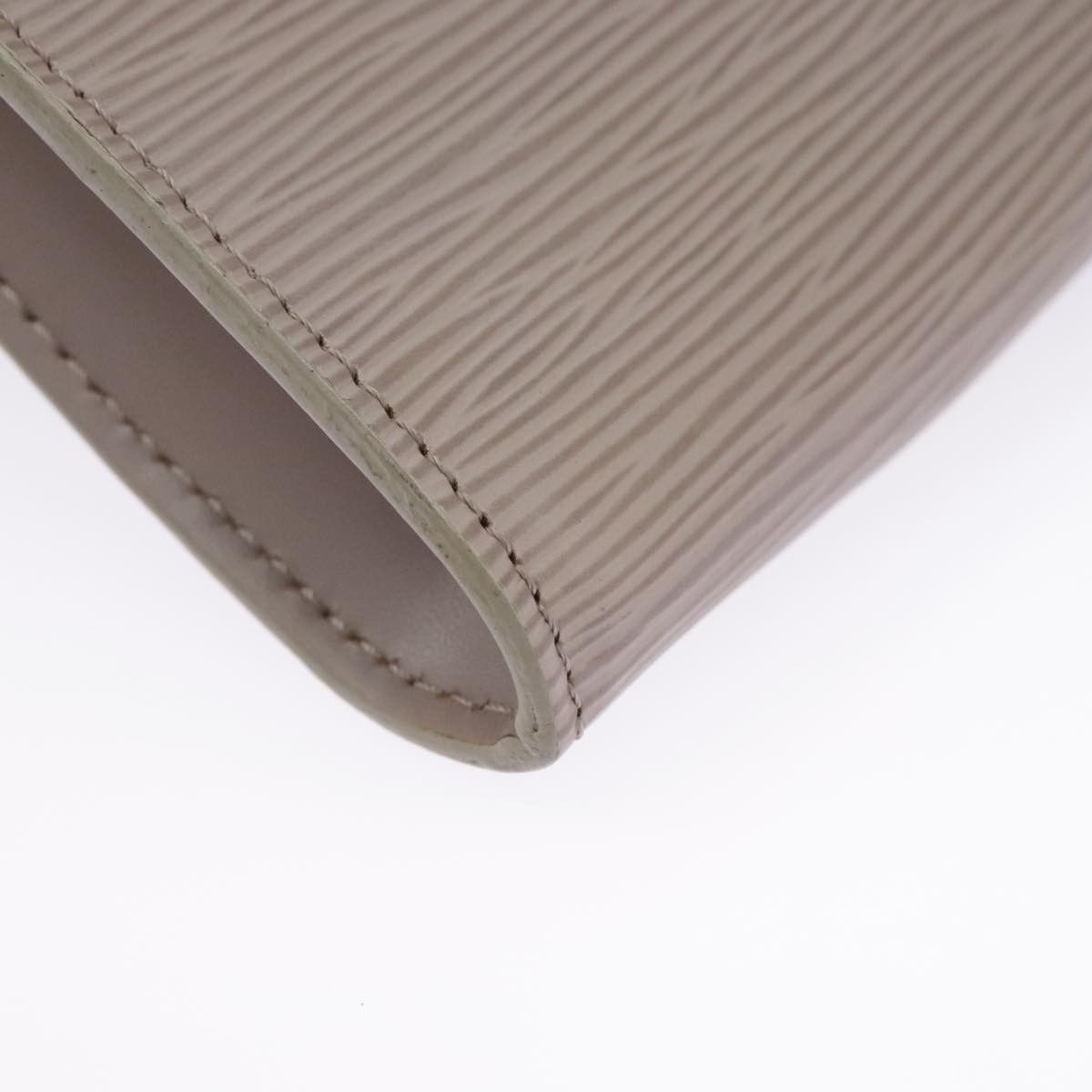 Louis Vuitton Pochette Accessoire Grey Leather Clutch Bag (Pre-Owned) Size ONE SIZE - 8 Thumbnail