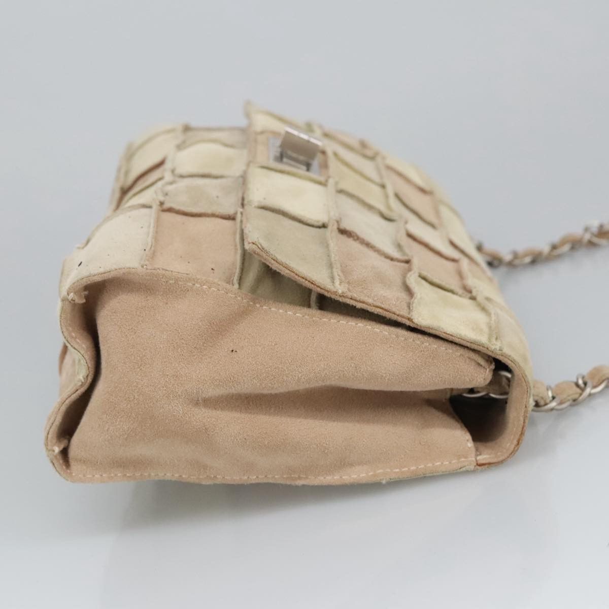 Chanel 2,55 Beige Suede Shoulder Bag (Pre-Owned) Size ONE SIZE - 3 Thumbnail