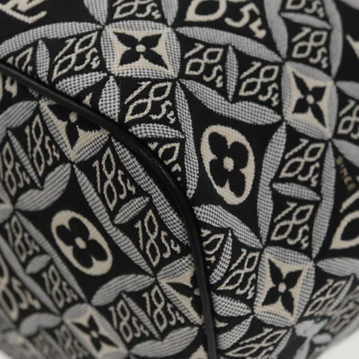 Louis Vuitton Neverfull Black Canvas Tote Bag (Pre-Owned) Size ONE SIZE - 7 Thumbnail