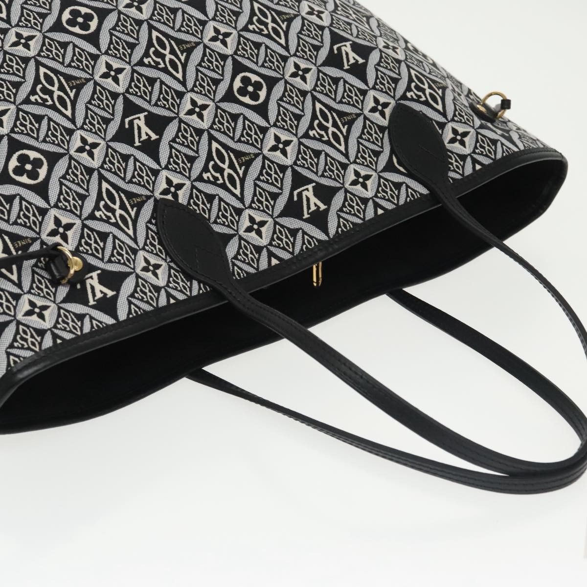 Louis Vuitton Neverfull Black Canvas Tote Bag (Pre-Owned) Size ONE SIZE - 5 Thumbnail
