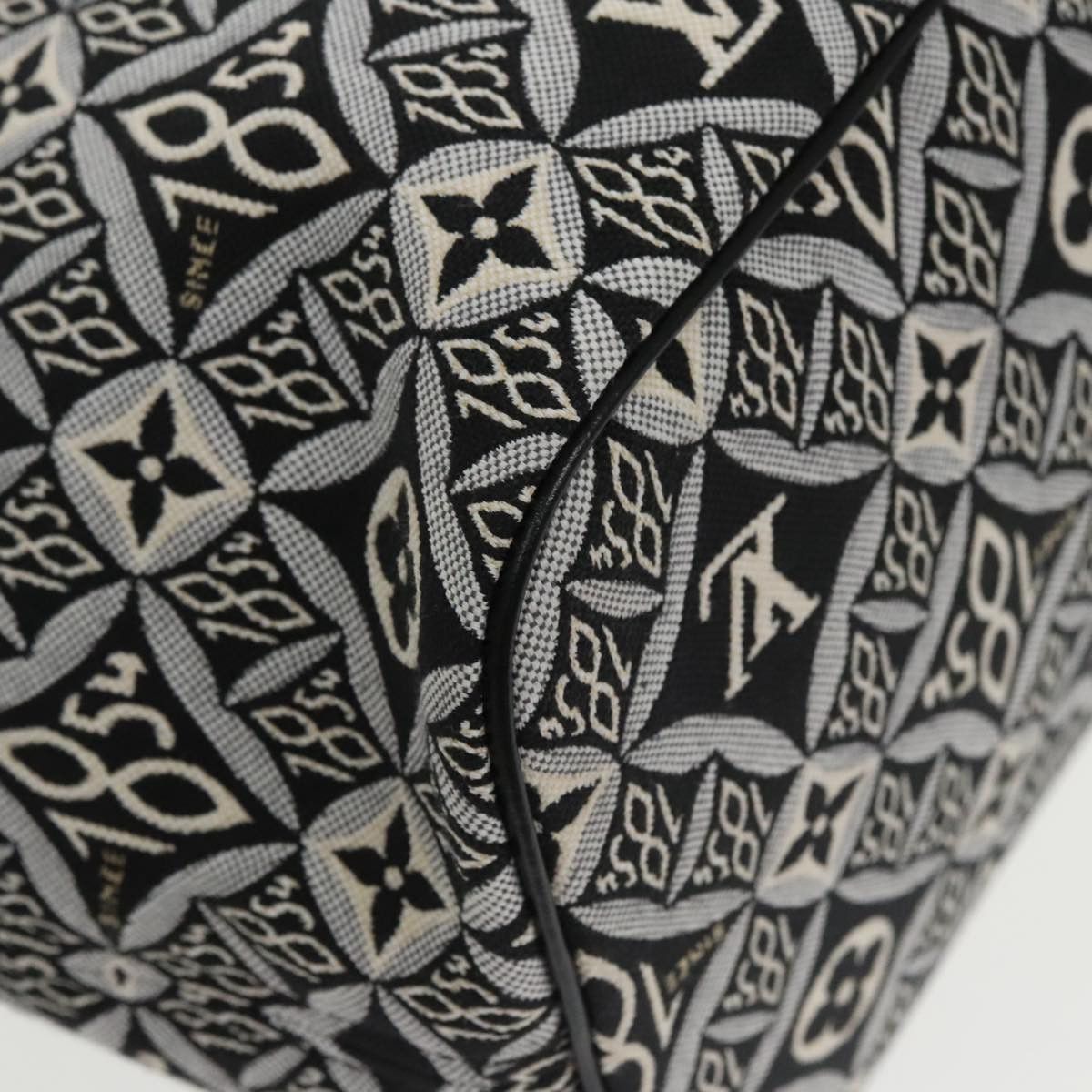 Louis Vuitton Neverfull Black Canvas Tote Bag (Pre-Owned) Size ONE SIZE - 8 Thumbnail
