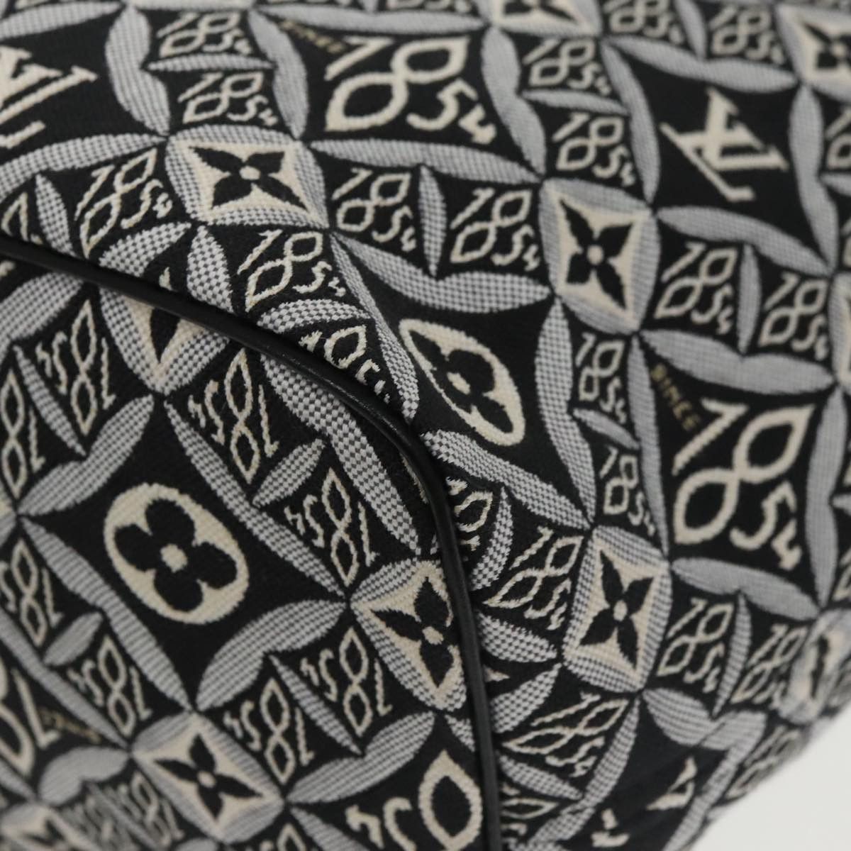 Louis Vuitton Neverfull Black Canvas Tote Bag (Pre-Owned) Size ONE SIZE - 9 Thumbnail