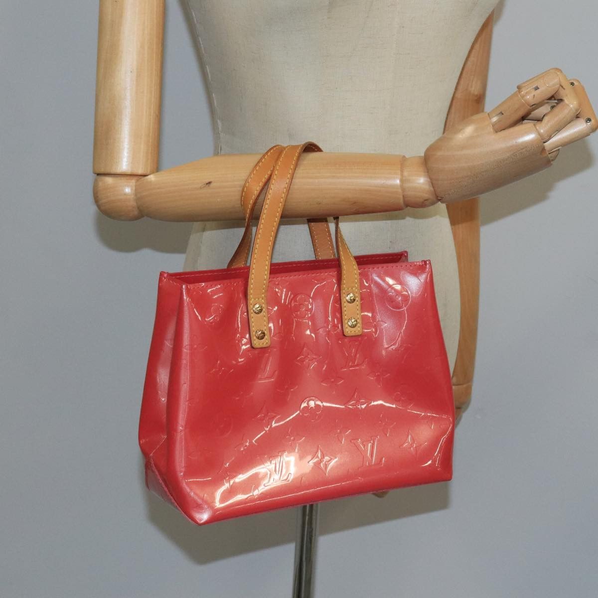 Louis Vuitton Reade Red Patent Leather Handbag (Pre-Owned) Size ONE SIZE - 19 Thumbnail