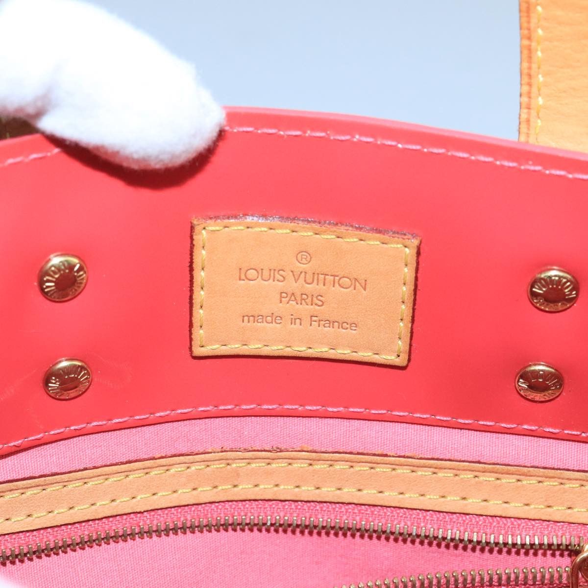 Louis Vuitton Reade Red Patent Leather Handbag (Pre-Owned) Size ONE SIZE - 17 Thumbnail