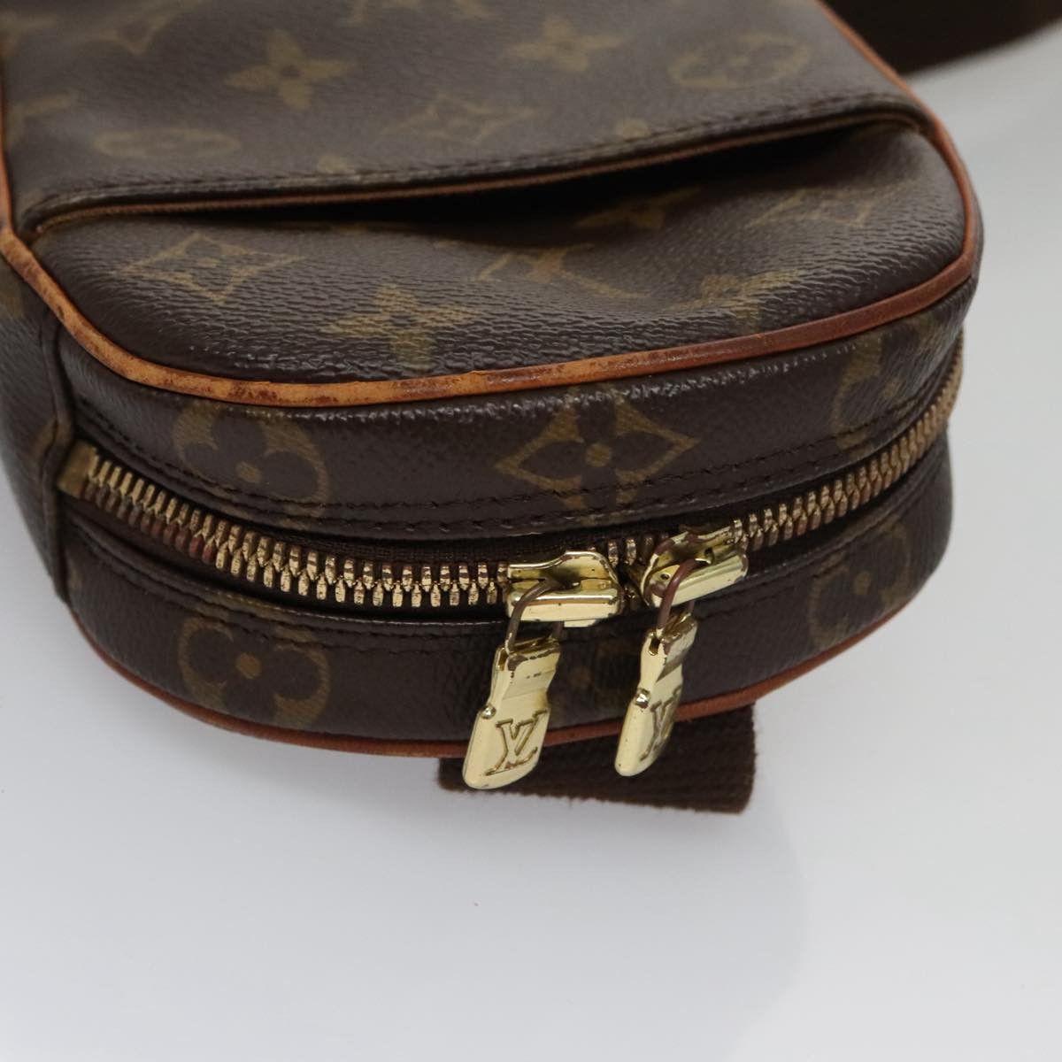 Louis Vuitton Pochette Gange Brown Canvas Shoulder Bag (Pre-Owned) Size ONE SIZE - 15 Thumbnail