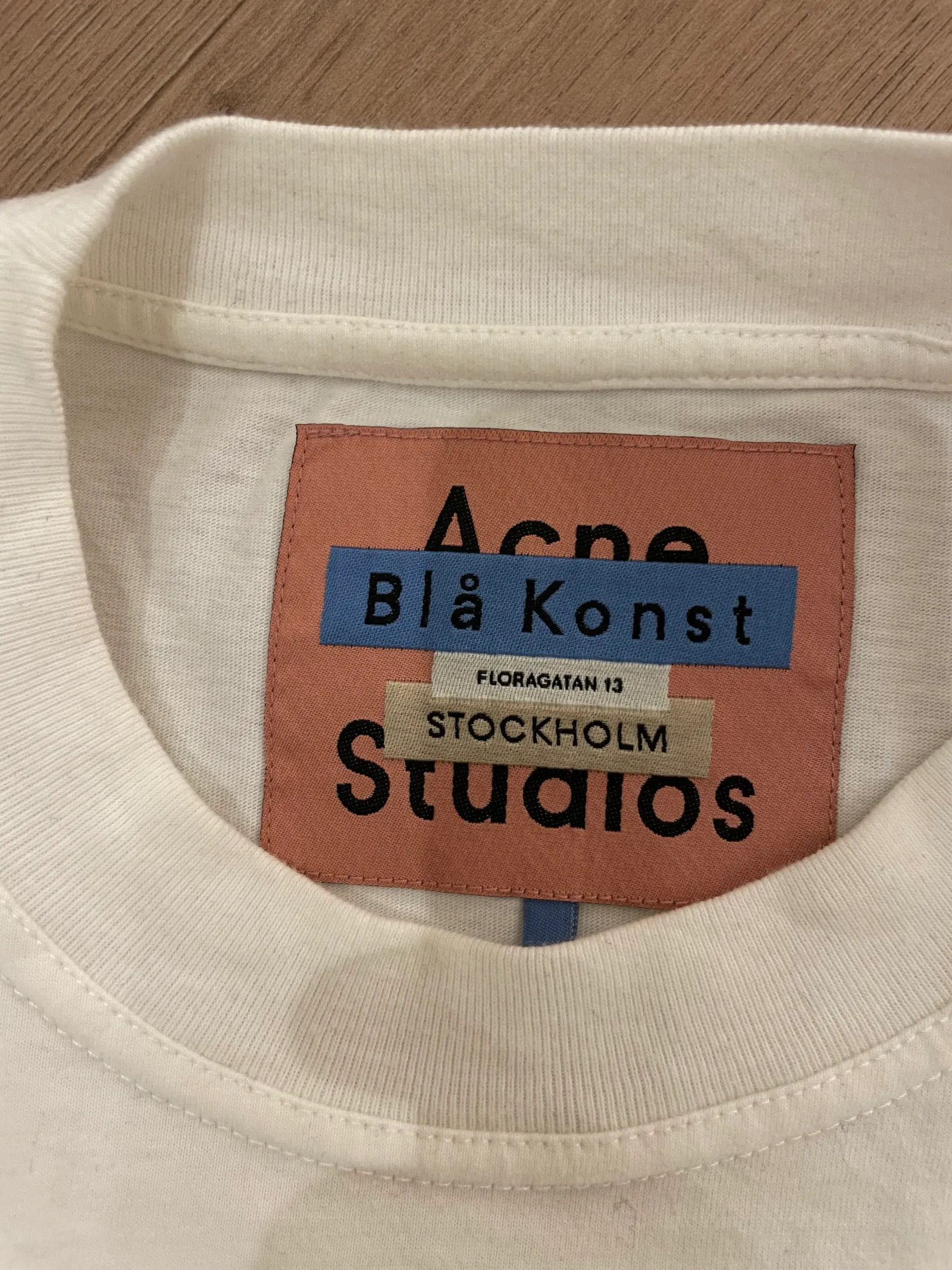 Acne Studios Acne Studios Short Sleeve T-shirt Size XS / US 0-2 / IT 36-38 - 2 Thumbnail