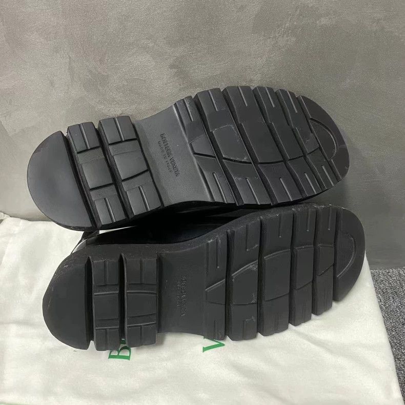 Bottega Veneta Bottega Veneta's latest black Mary Jane platform shoes Size US 5 / EU 37 - 4 Thumbnail
