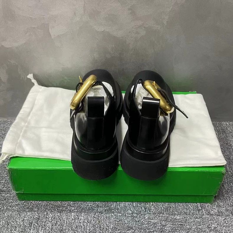 Bottega Veneta Bottega Veneta's latest black Mary Jane platform shoes Size US 5 / EU 37 - 3 Thumbnail