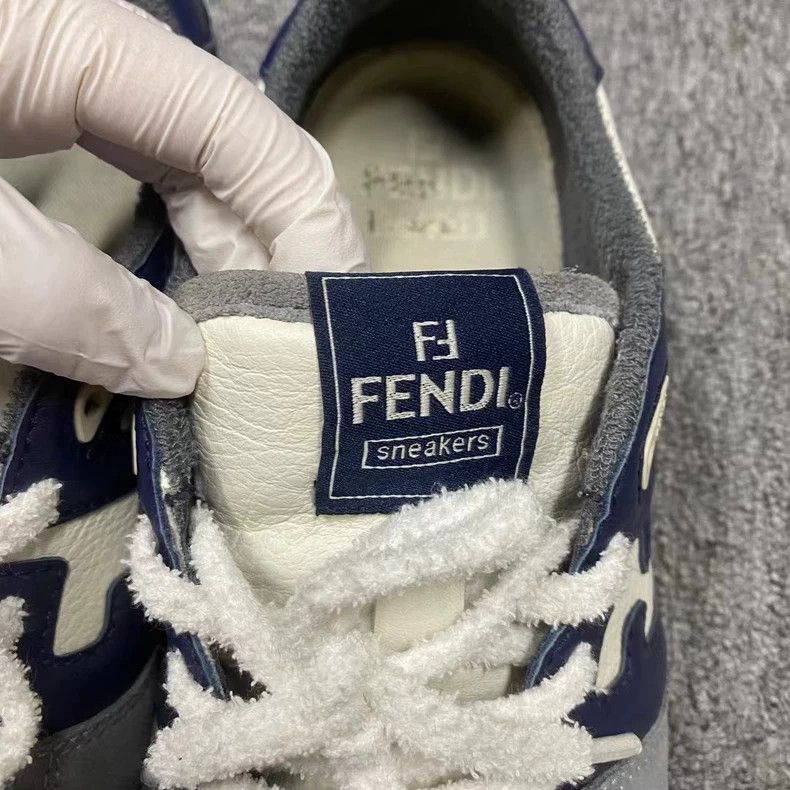 Fendi Fendi's latest Match white-gray color-blocked logo sneakers Size US 5 / EU 37 - 5 Thumbnail