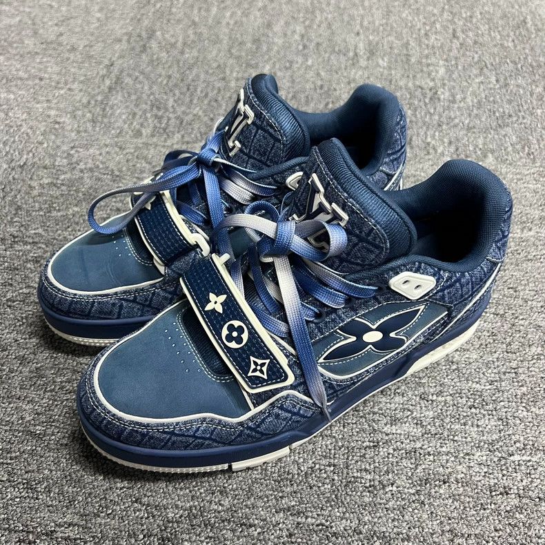 Louis Vuitton Louis Vuitton 25's sea blue denim round-toe lace-up low-cut t-shirt Size US 6.5 / EU 39-40 - 2 Thumbnail
