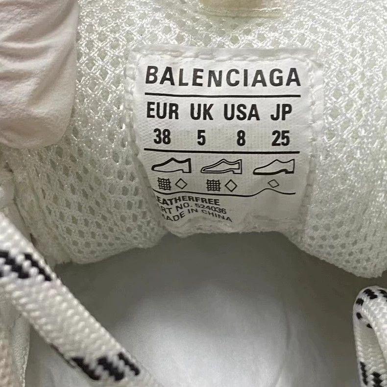 Balenciaga Balenciaga's latest pure white Triples 59 Size US 5.5 / EU 38 - 5 Thumbnail