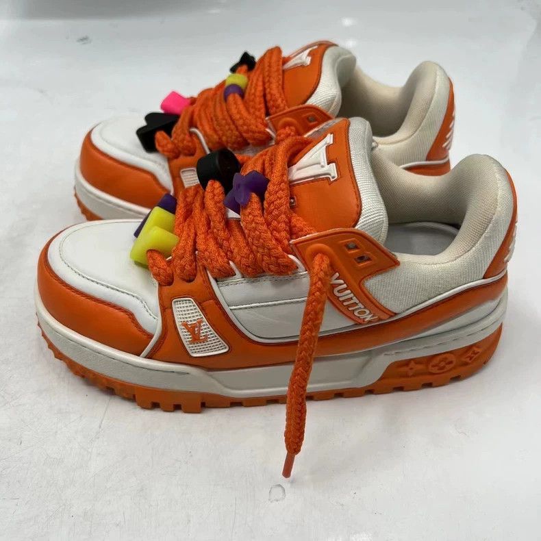 Louis Vuitton Louis Vuitton's latest white-orange plush doll Trainer Size US 5 / EU 37 - 3 Thumbnail