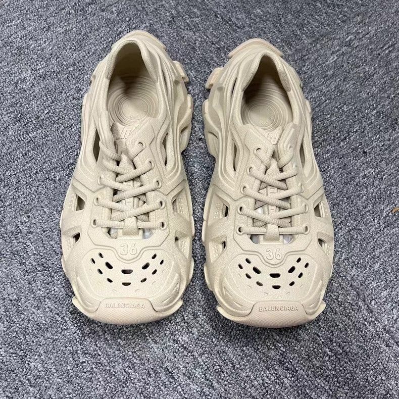 Balenciaga Balenciaga latest sand color rubber anti-slip hollow shoes 43 Size US 5 / EU 37 - 2 Thumbnail
