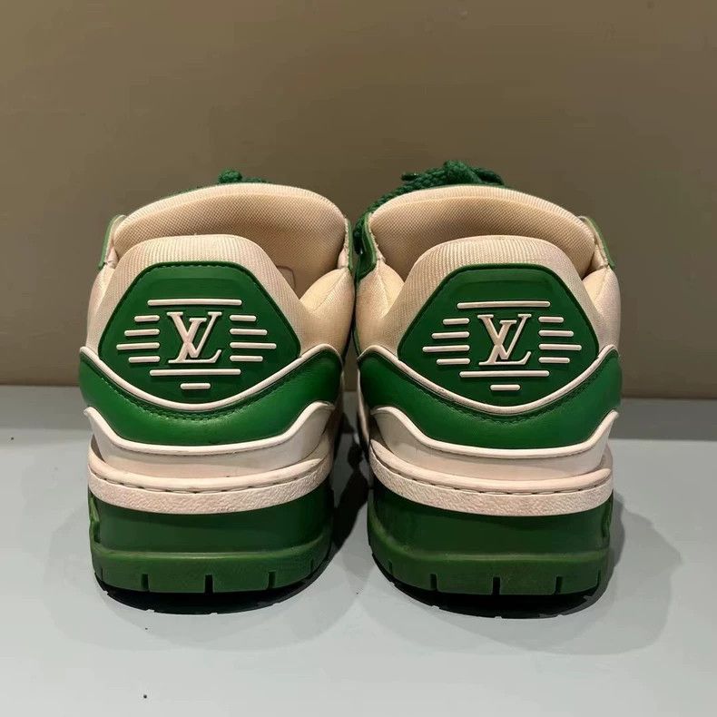 Louis Vuitton Louis Vuitton latest white and green Pooh Trainer Size US 8.5 / EU 41-42 - 4 Thumbnail