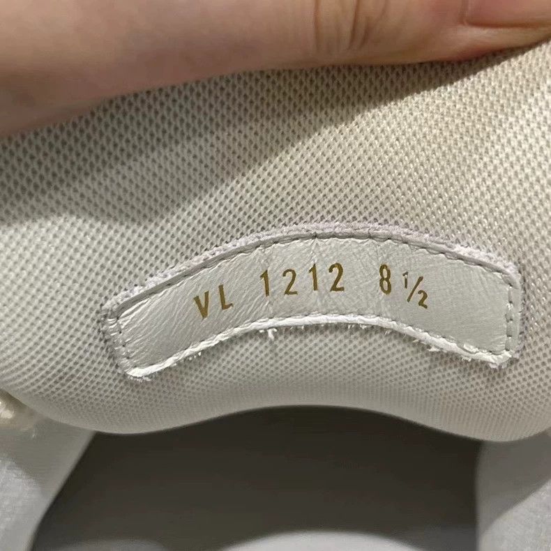 Louis Vuitton Louis Vuitton latest white and green Pooh Trainer Size US 8.5 / EU 41-42 - 6 Thumbnail