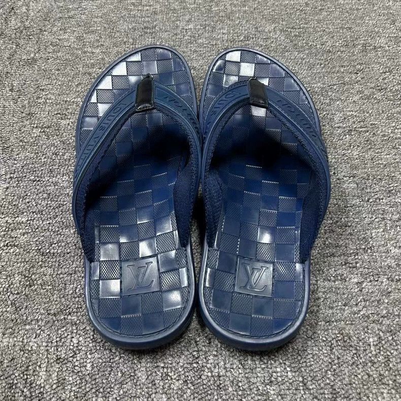 Louis Vuitton Louis Vuitton latest blue checkered herringbone flip-flops Size US 6.5 / EU 39-40 - 3 Thumbnail
