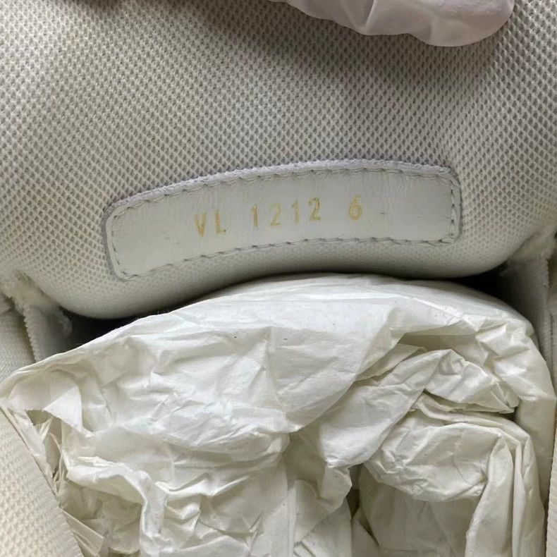 Louis Vuitton Louis Vuitton latest white and green Pooh Trainer Size US 6 / EU 39 - 4 Thumbnail