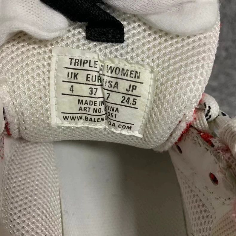Balenciaga Balenciaga latest white and red air-cushioned triples Size US 5 / EU 37 - 5 Thumbnail