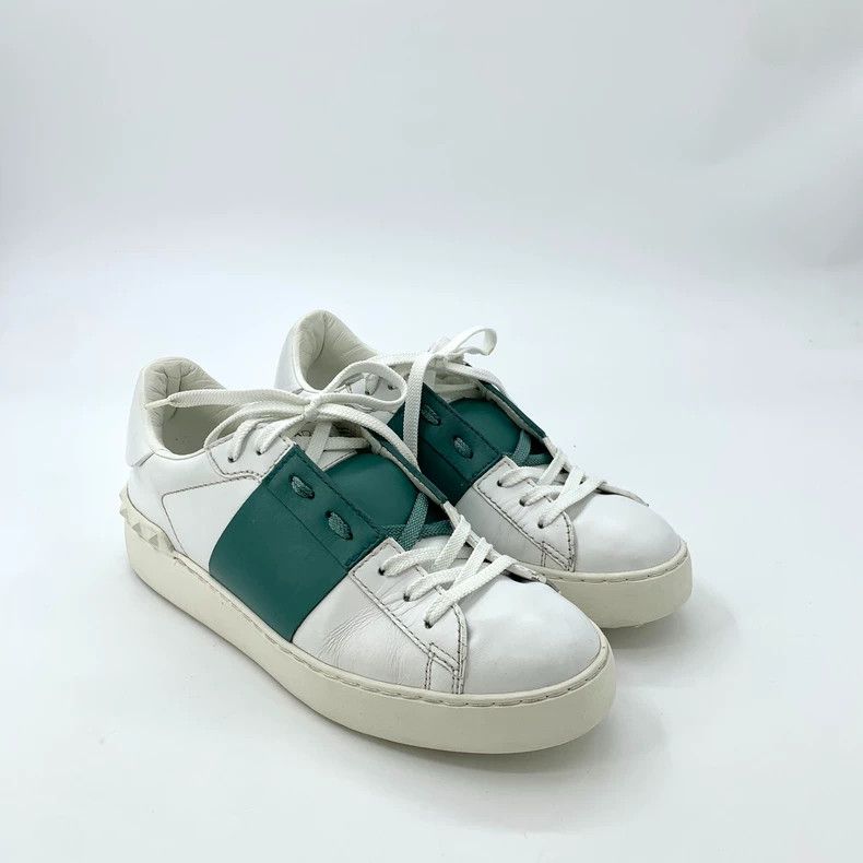 Valentino Valentino Valentino Size 38.5 White Studs Laced Casual Shoes Size US 6 / EU 39 - 2 Thumbnail