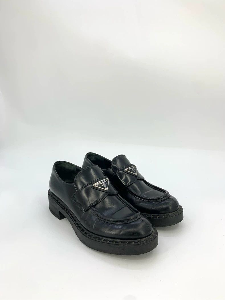 Prada Prada Logo triangle标志 black leather loafer shoes, size 38 Size US 5.5 / EU 38 - 2 Thumbnail