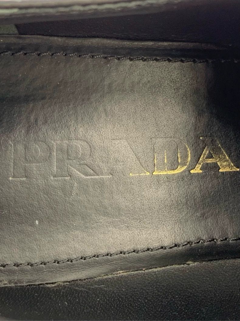 Prada Prada Logo triangle标志 black leather loafer shoes, size 38 Size US 5.5 / EU 38 - 7 Thumbnail