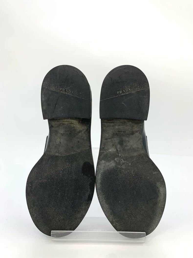 Prada Prada Logo triangle标志 black leather loafer shoes, size 38 Size US 5.5 / EU 38 - 5 Thumbnail