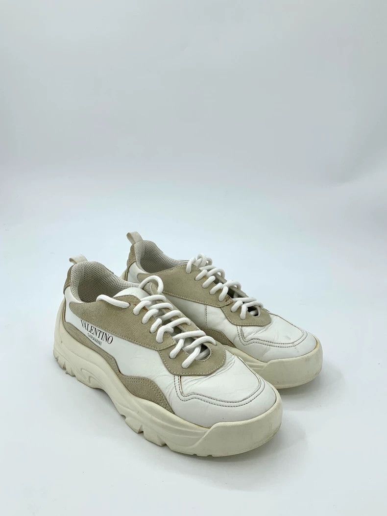 Valentino Valentino Size 40 White Leather Mixed Material Laced Low-Top Casual Shoes Size US 7 / EU 40 - 2 Thumbnail