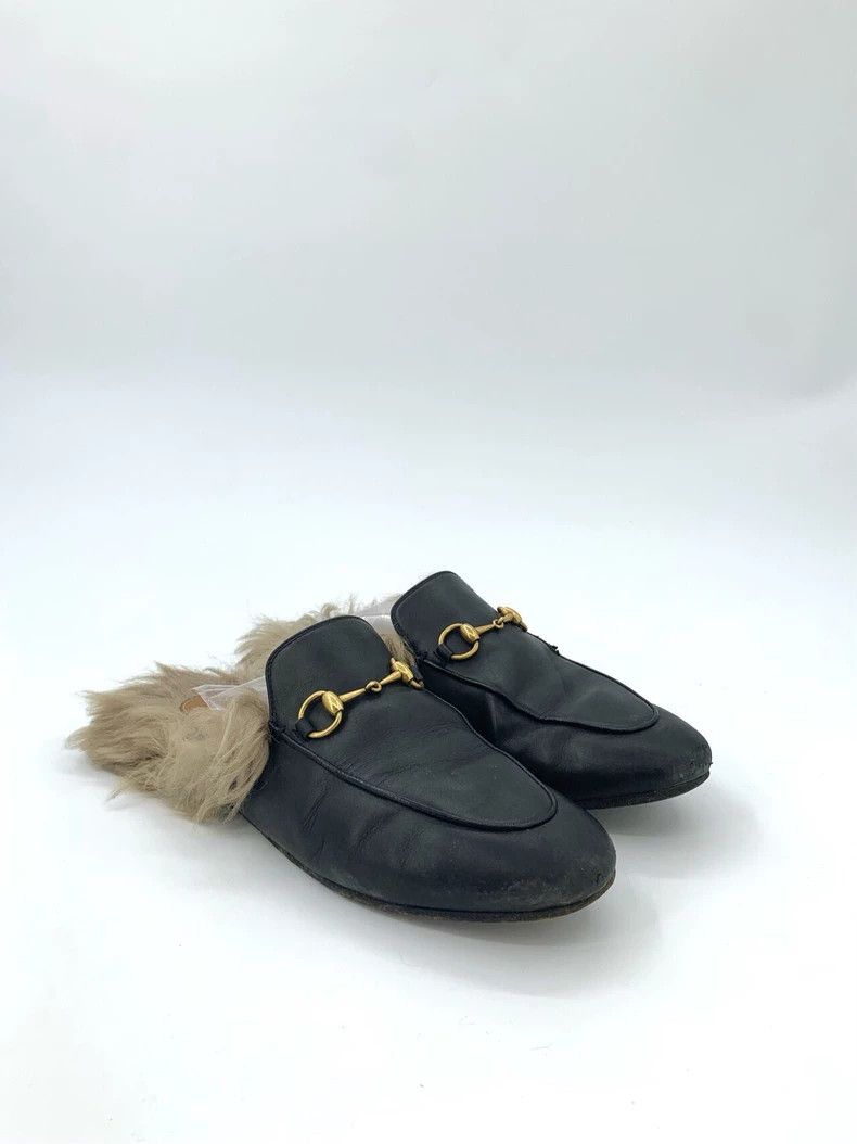 Gucci Gucci Size 38 Black Horsebit Fur Trim Loafers Size US 5.5 / EU 38 - 2 Thumbnail